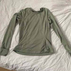 green lululemon long sleeve